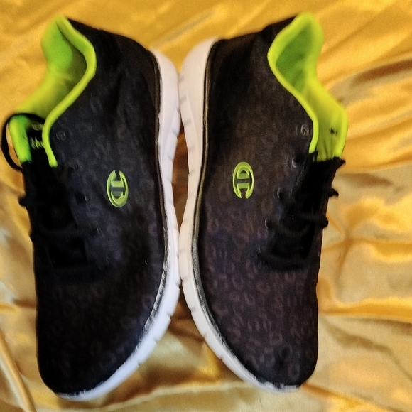 Champion Black and Green Sneakers with Breathable Fabric - Picture 5 of 5